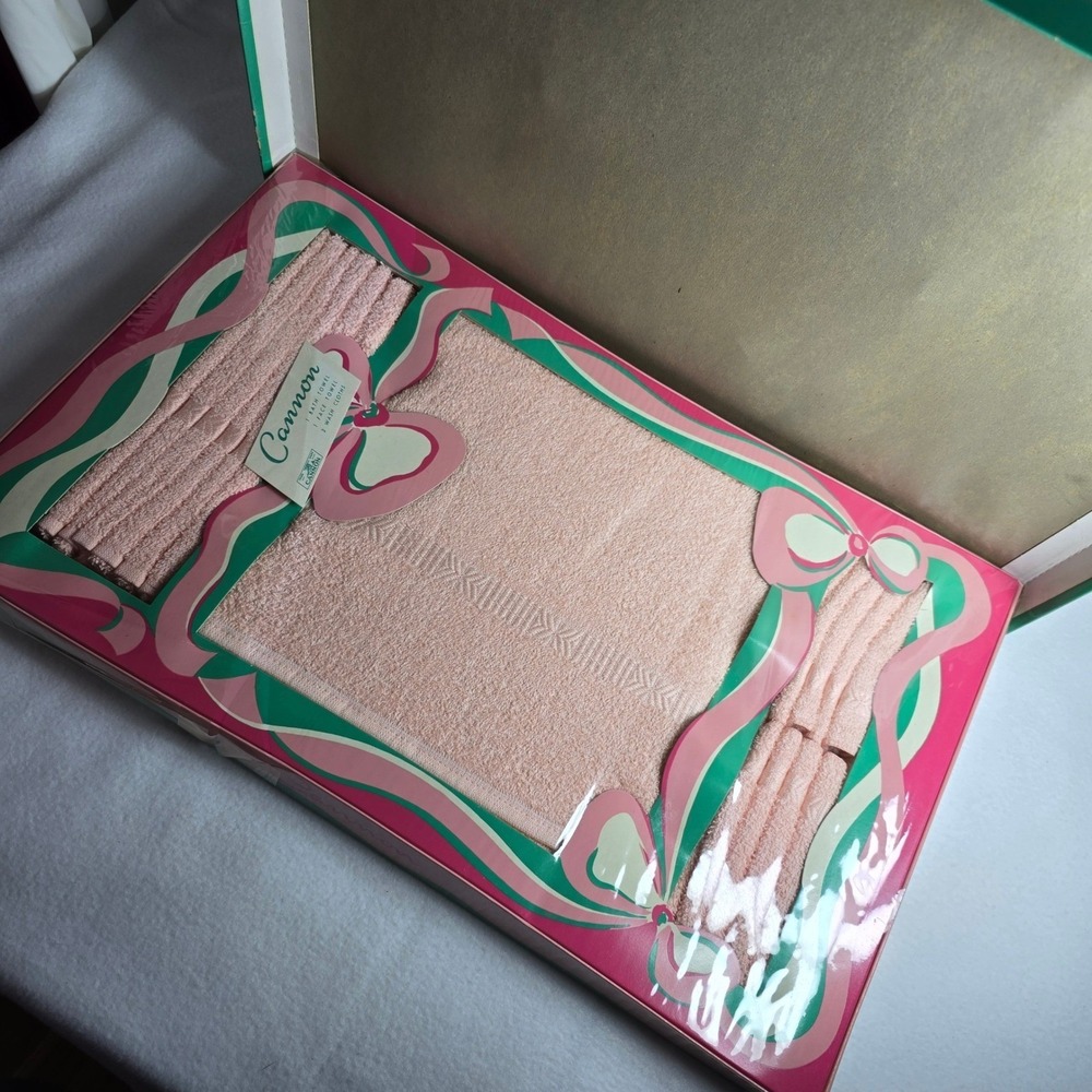 Vintage 60s Cannon Terry Bath Towel Set Gift Box New‎ NOS Petal Pink Dead Stock